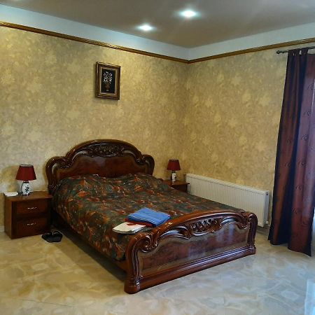 Аппартаменты С Балконом Apartamento Odesa Exterior foto