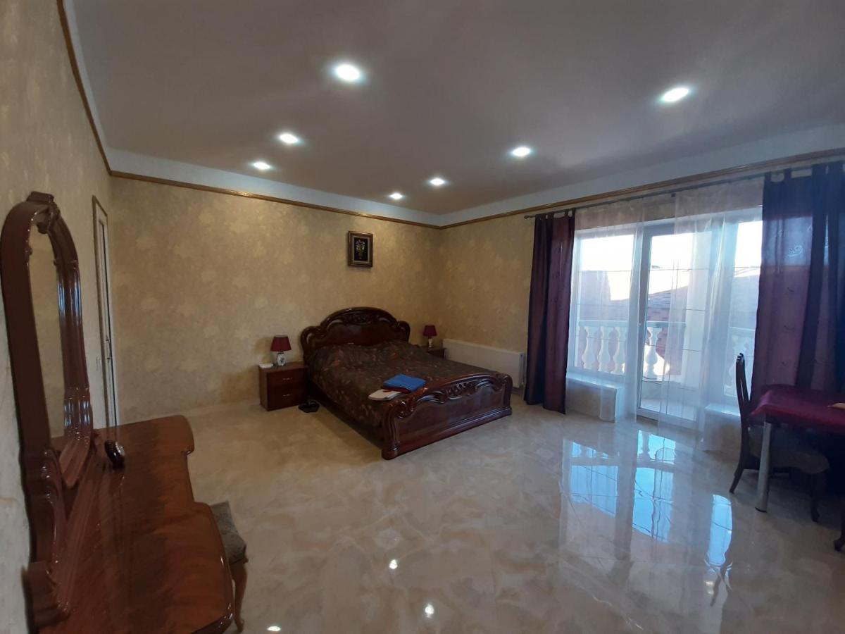 Аппартаменты С Балконом Apartamento Odesa Exterior foto