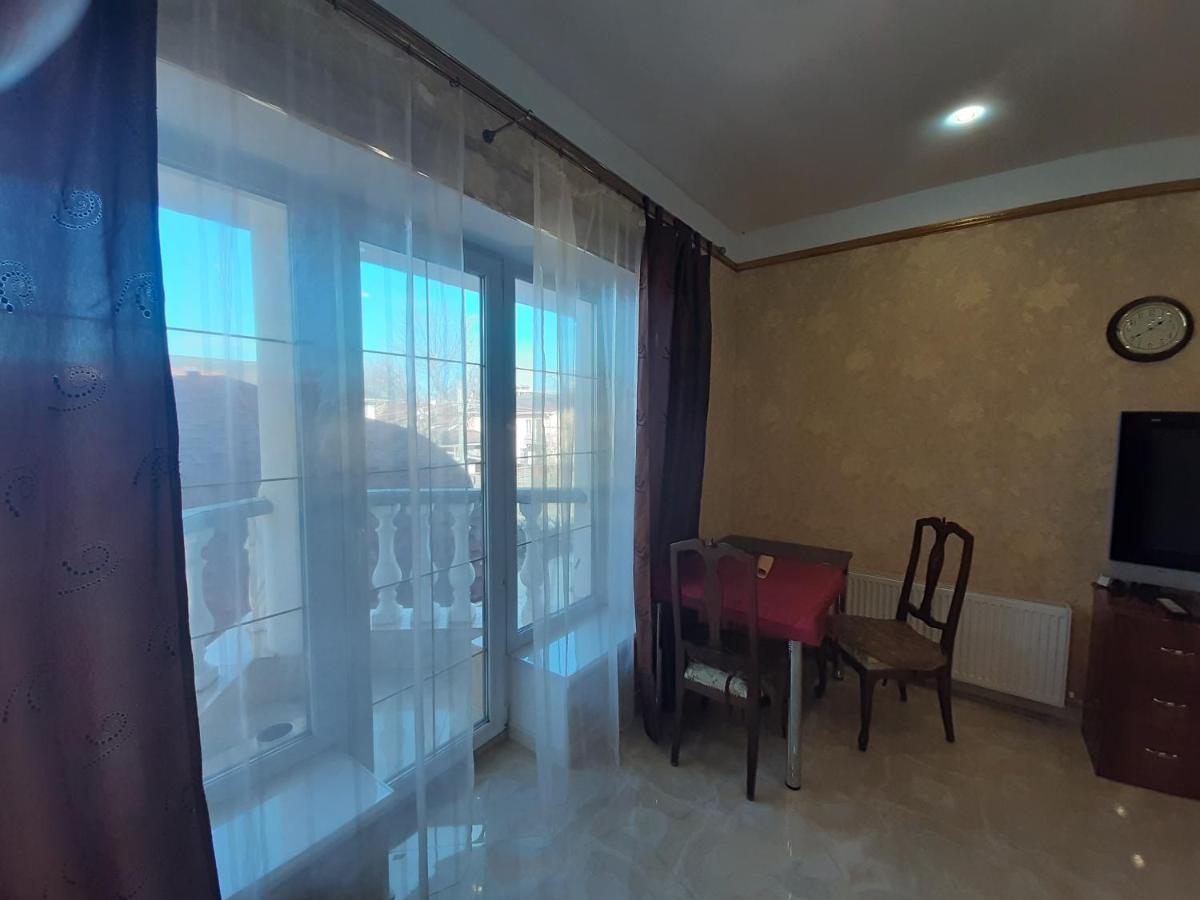 Аппартаменты С Балконом Apartamento Odesa Exterior foto